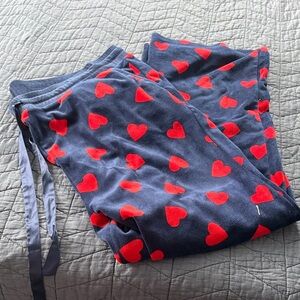 Torrid Super Soft Sleep Pants with Red Hearts - size 4 (26)